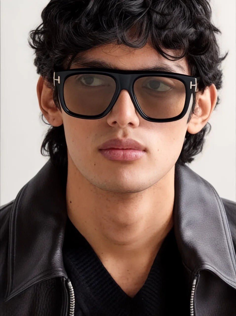 TF – Noir Signature Frame