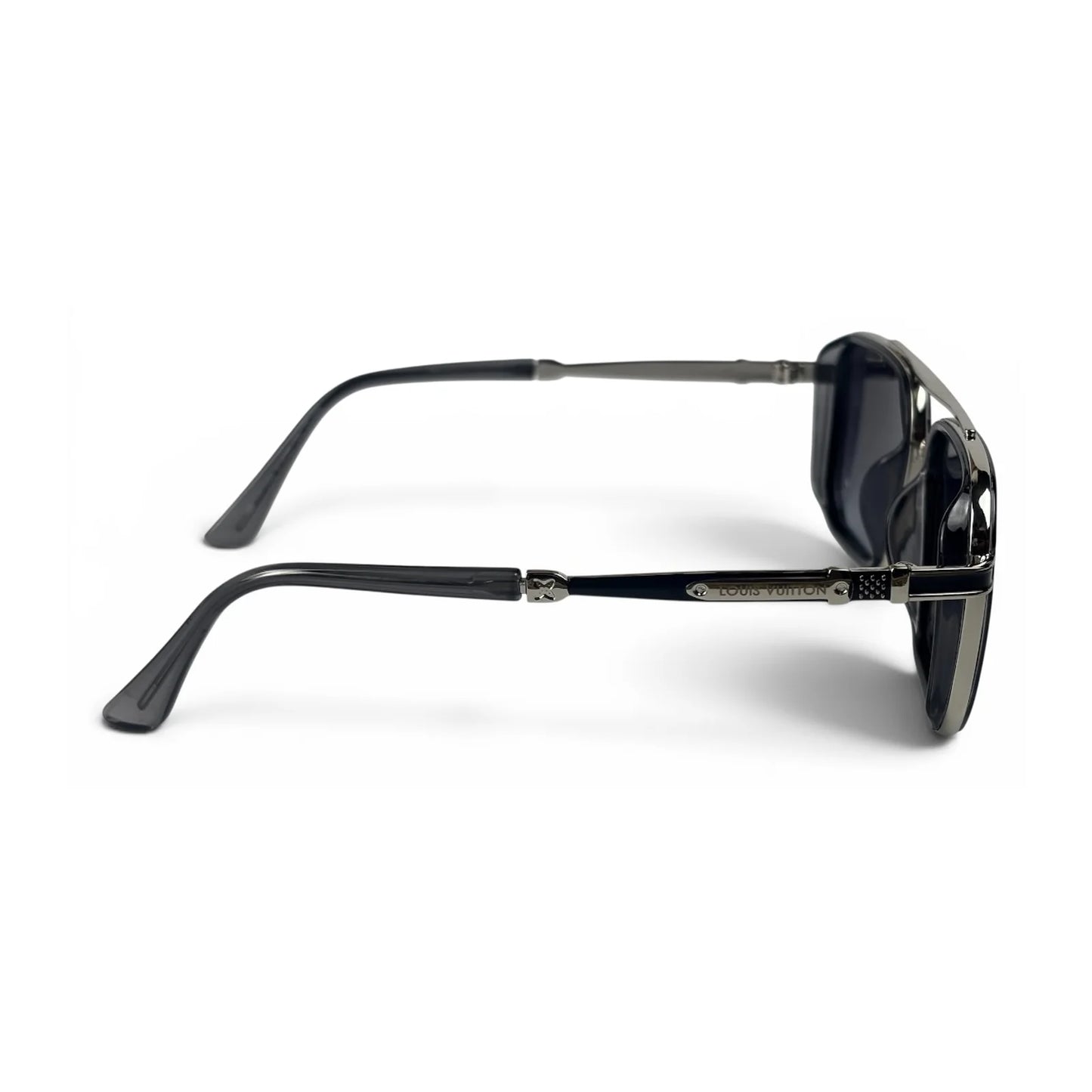 The Caden Square sunglasses in Gunmetal with Purple Gradient lenses, side profile view