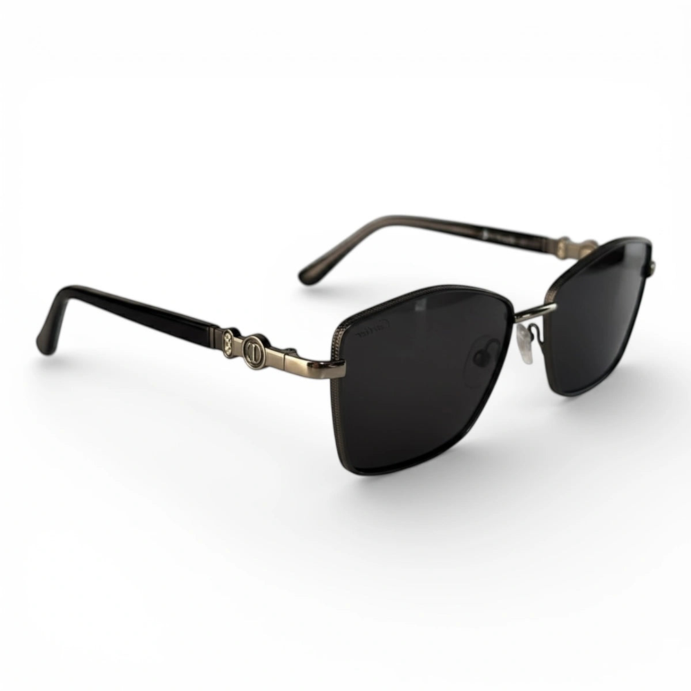 The ‘Regent’ Geometric Sunglasses | Black & Silver / Smoke