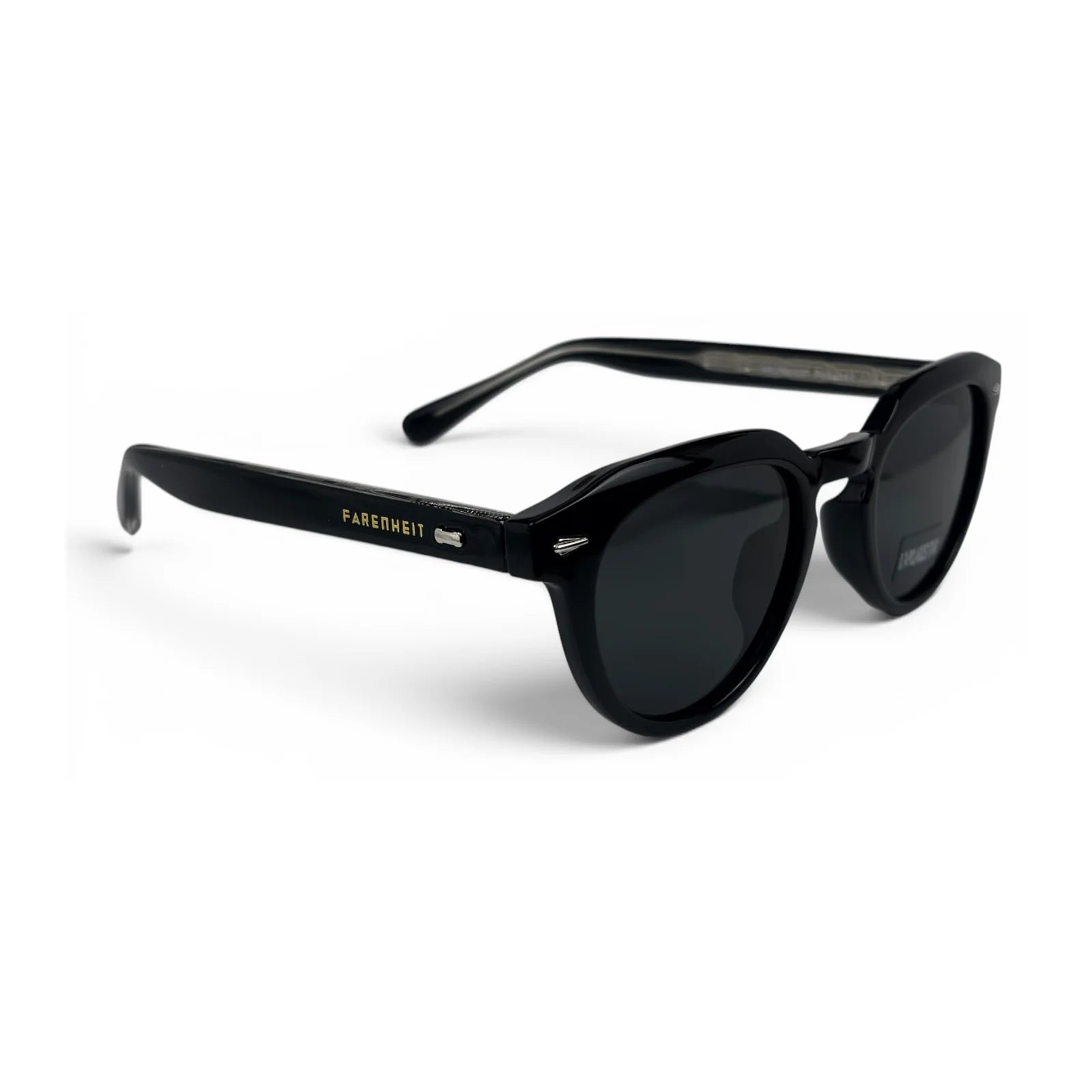 U&EYE The Nomad keyhole round polarized sunglasses in Polished Black and Dark Grey — angled view