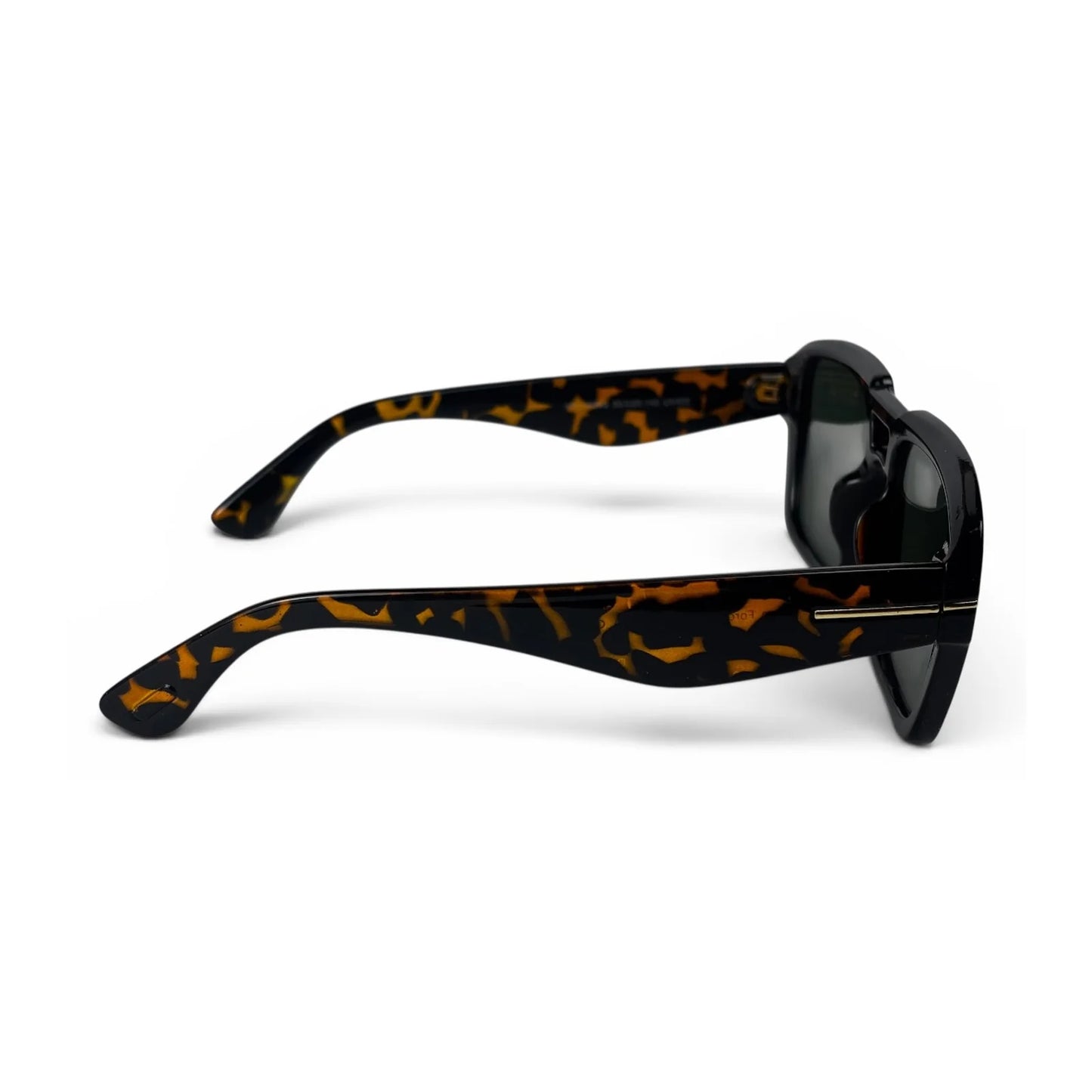 The Atlas bold square sunglasses in tortoise with olive lenses, side view