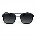The ‘Caden’ Square Sunglasses | Black Gray