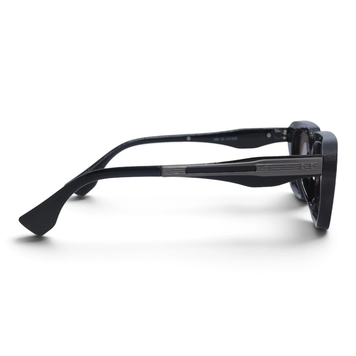U&EYE The Caspian square polarized sunglasses in Black / Silver Mirror — side view