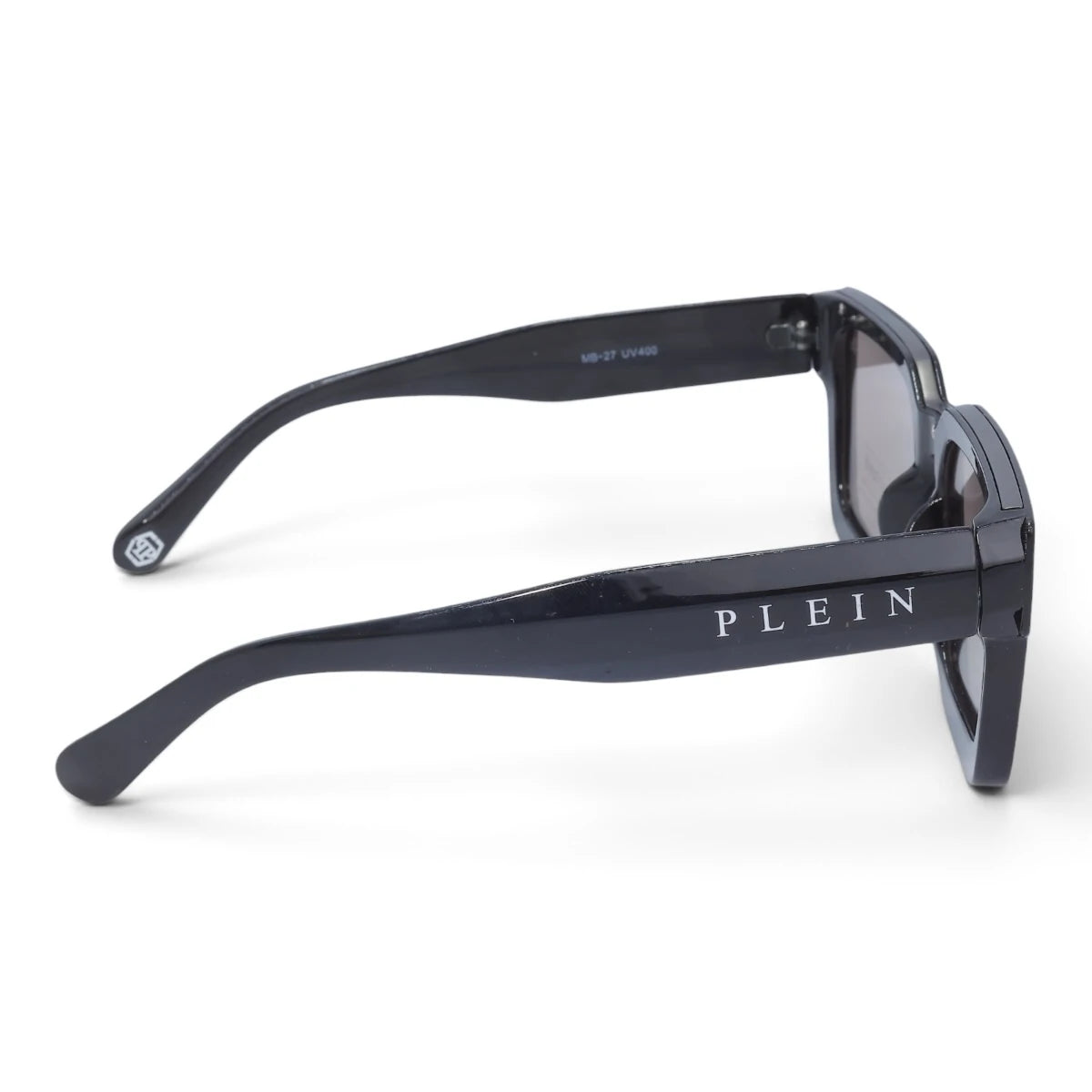 U&EYE The Kael chunky rectangle polarized sunglasses in Polished Black / Silver Mirror — side view