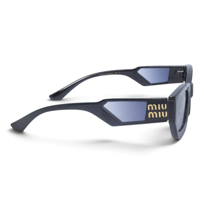U&EYE The Mirelle narrow cat-eye sunglasses in Black / Violet-Blue Gradient — side view