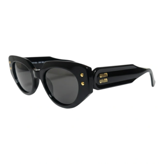The ‘Muse’ Geometric Sunglasses | Black / Black