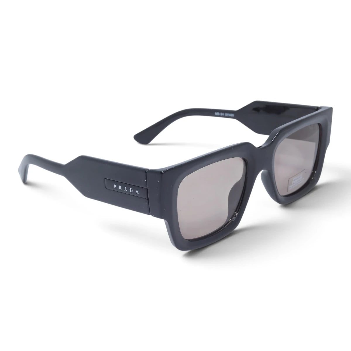 U&EYE The Noxley oversized square polarized sunglasses in Polished Black / Silver Mirror — angled view