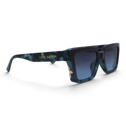 U&EYE The Odette cat-eye square sunglasses in Blue Tortoise / Blue Gradient — angled view