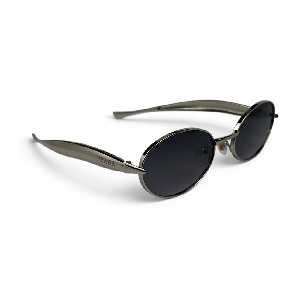 The ‘Aveline’ Oval Sunglasses | Silver Noir